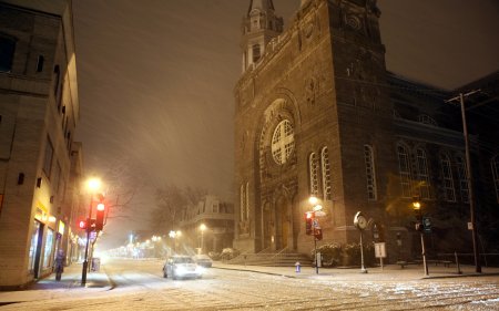 168-SnowyStreet_1920x1200.jpg.medium.jpeg
